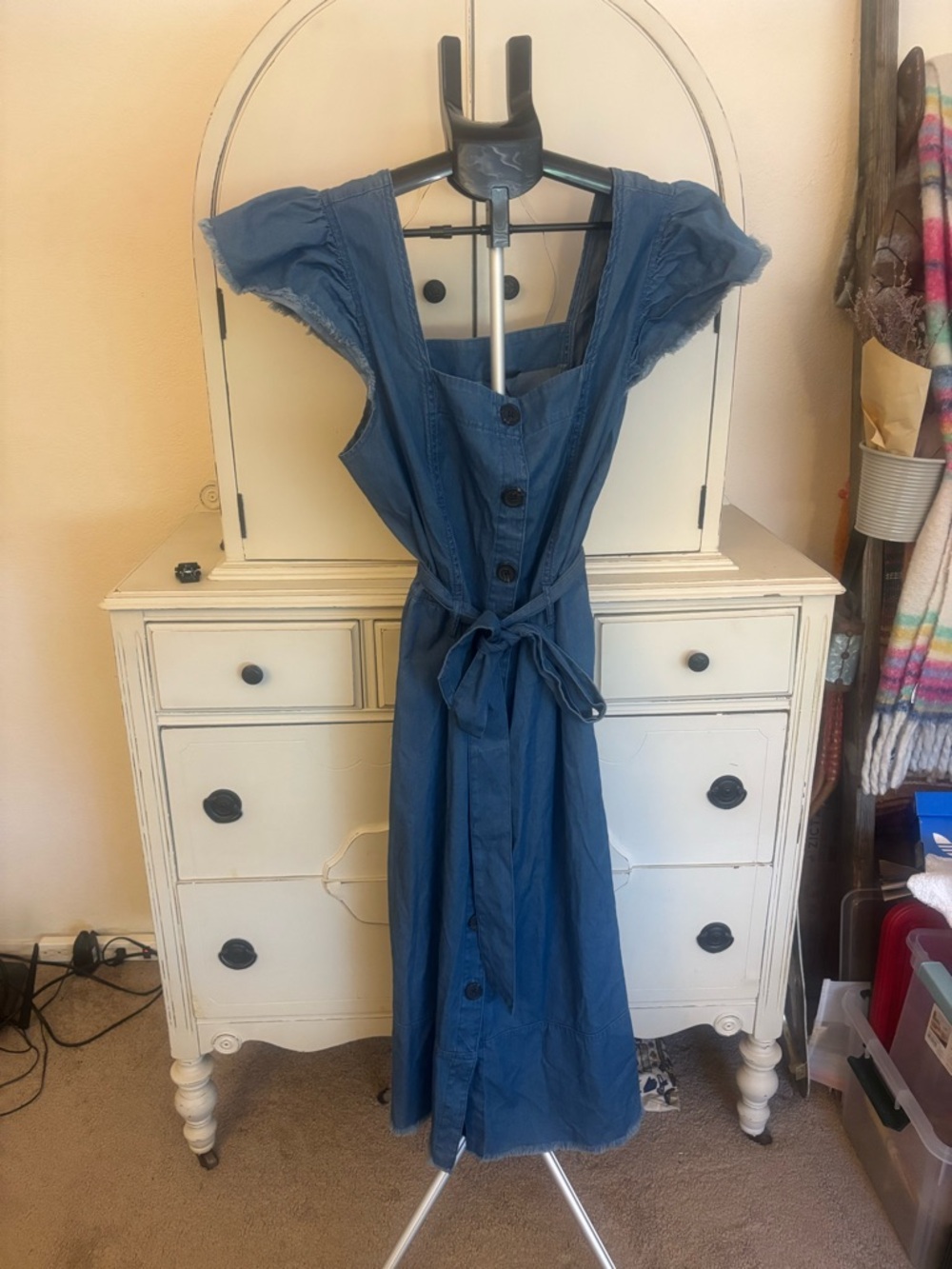 NWT Who What Wear Denim-Style Blue Button Midi Dress with Pockets and Tie